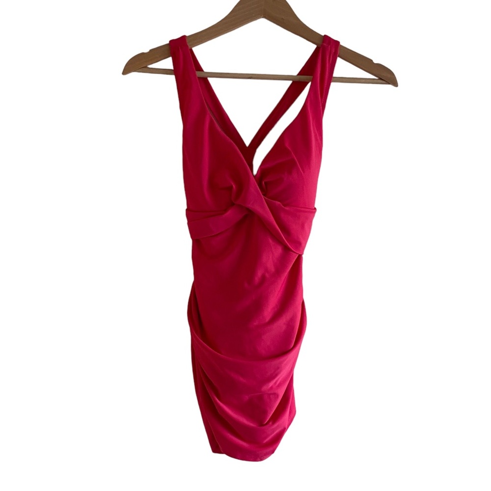 L.L. Bean Swimsuit Woman 10 Pink One Piece Twist Deep Back Skirt Built In Bra